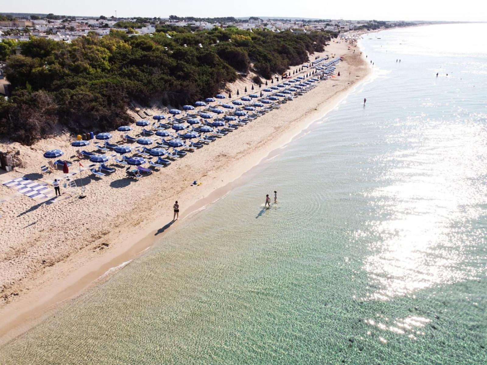Hotel Dei Bizantini & Villaggio Campo Dei Messapi Сан-Пьетро-ин-Беванья Экстерьер фото